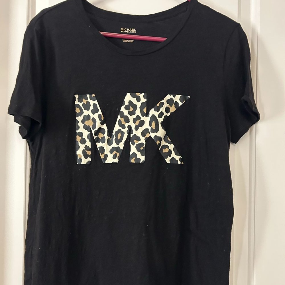 MICHAEL KORS Black Short Sleeve T-shirt, Leopard Print Logo Size Large